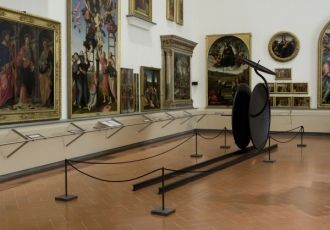 В зале 14 века собраны величественные ал