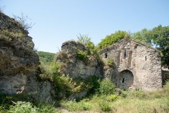 В X веке крепость была разрушена арабами