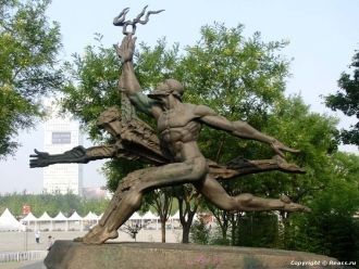 Монумент посвященный участникам олимпийс