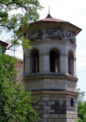 Башня Ветров - восьмигранная, двухъярусн