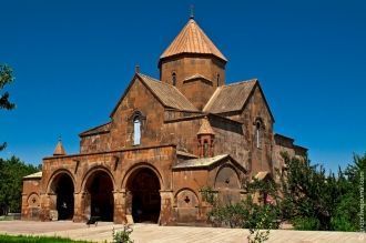 Арочный притвор церкви Св.Гаянэ был возв