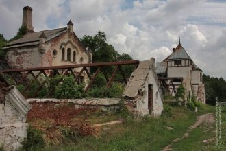 Теплицы были с автоматическим поливом, л