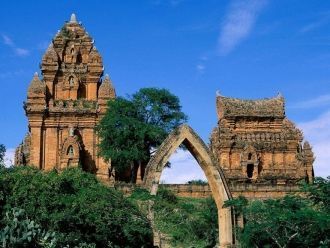 Тямские башни По Нагар