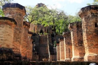 Еще несколько раз лингам занимал свое ме