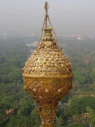 «Бриллиантовый бутон» представляет собой