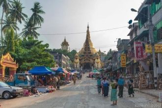 Название Шведагон было дано храму неслуч