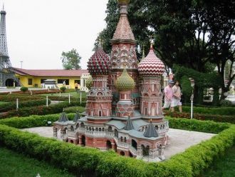 Россия в Мини Сиаме представлена двумя з