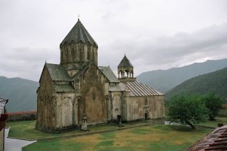 По армянскому народному преданию, монаст