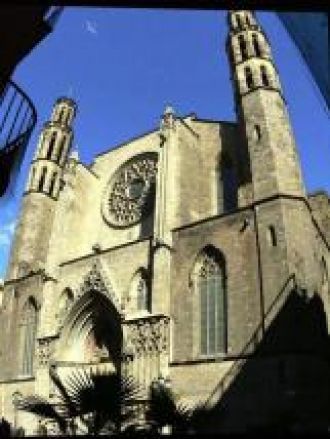 Внешний облик церкви отличается строгост