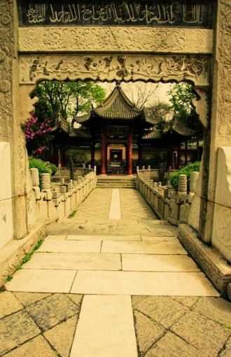 В храмовый комплекс Сианьской соборной м