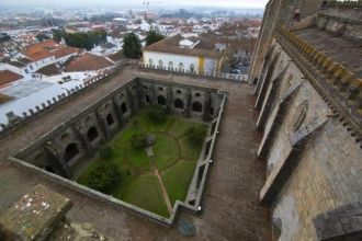 Вид с Эворского собора.