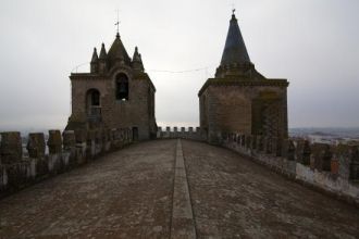 Первое здание, заложенное в 1184 году ка