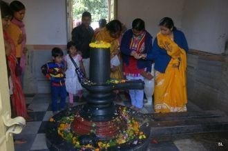 На территории храма также есть небольшая