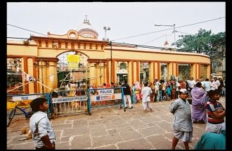 В канун праздников паломники растягивают