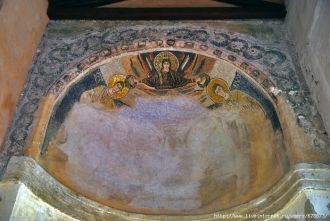 Северная апсида - купол с изображением Х