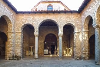 Атриум, обычная часть для древнеримских 