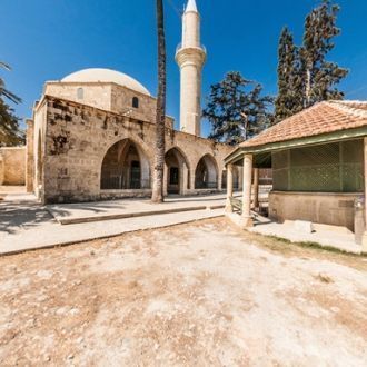 В состав архитектурного комплекса Хала С