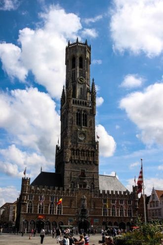 Первая башня вознеслась над городом в 12