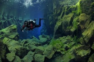 Река Сог, вытекающая из озера, самая мощ