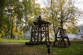 На этом месте стояла колокольня