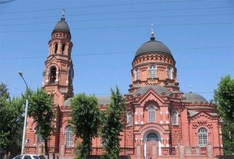 Здание вместимостью 100—150 человек было