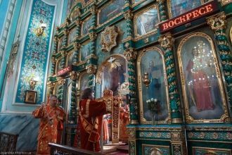 Интерьер Свято-Озерянского храма.