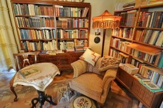 Кабинет правнучки купца, Анны, школьной 