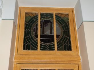 Витражи на индустриальную тематику.