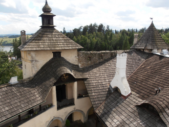 Изначально замок был собственностью семь