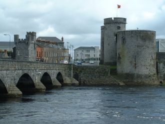 Получилась впечатляющая постройка с трем