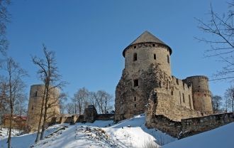 Замок был перестроен в конце XIV - начал