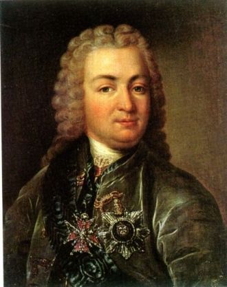 Ф. Б. Растрелли  построил деревянный дво