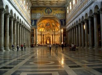Интерьер базилики Святого Павла за город