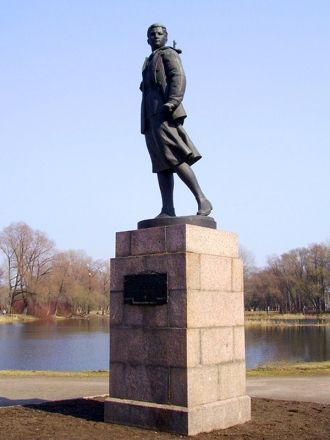 Памятник Зое Космодемьянской - Герою Сов