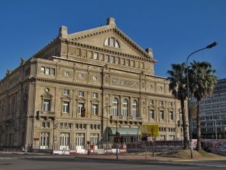 Театр «Колон» (исп. Teatro Colón) — Наци