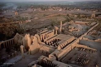 Карнакский храм с птичьего полета.