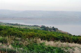 Фотография озера Кинерет с горы Блаженст
