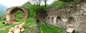 После перехода контроля над монастырем к