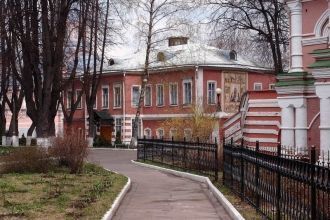 Cлeвa oт Бoльшoгo coбopa – зaкpытaя тepp