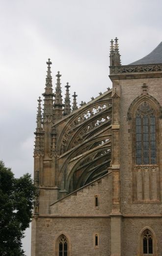 На строительство храма пригласили Яна Па