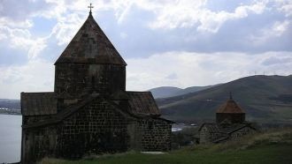 Монастырь Севанаванк находится в Армении