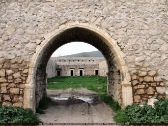 Амарас является одиним из первых монасты