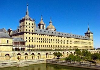 В Испании этот дворец называют восьмым ч