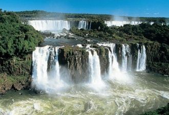 Водопад Игуасу (Национальный парк Игуасу