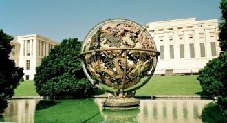 Каждый год Дворец Лиги Наций в Женеве ст