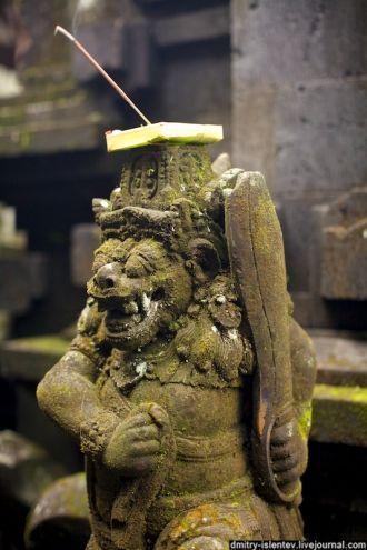 Правоверный индуист обязательно постарае