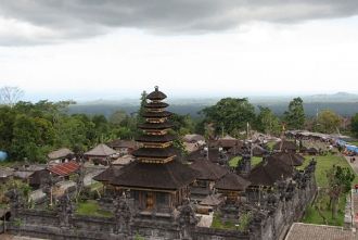 Храмовый комплекс, состоящий из 22 отдел