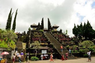Пура Бесаких - главный храм острова Бали