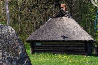 Внешне эстонский хуторской дом, крытый с