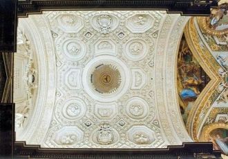 Микеланджело написал две фрески. Темы фр